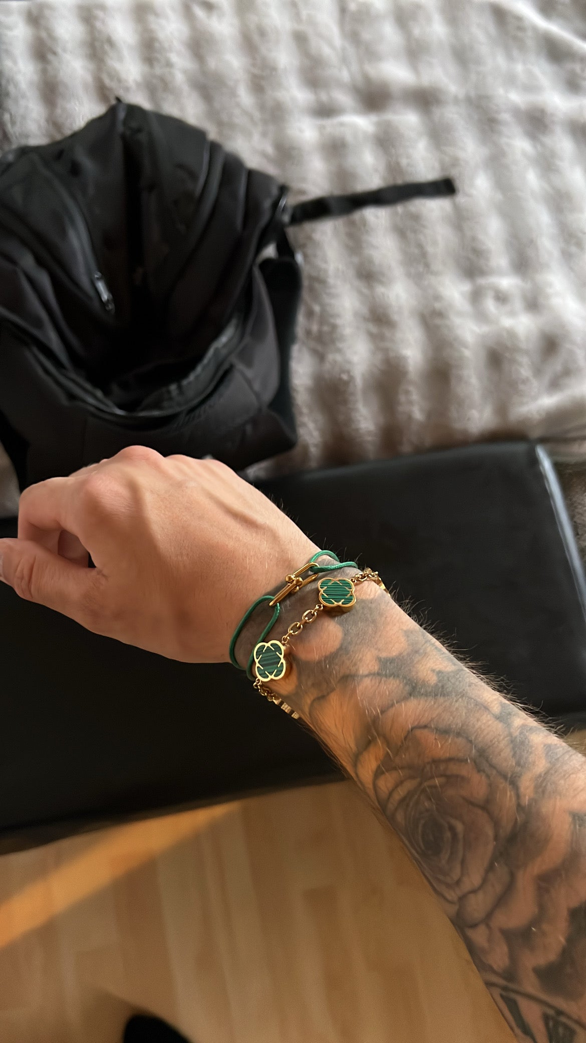 TASSI GOLD CLOVER BRACELET