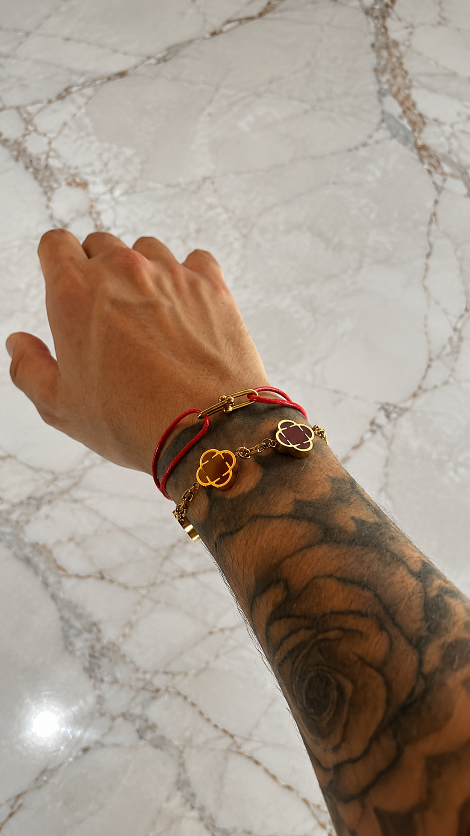 TASSI GOLD CLOVER BRACELET