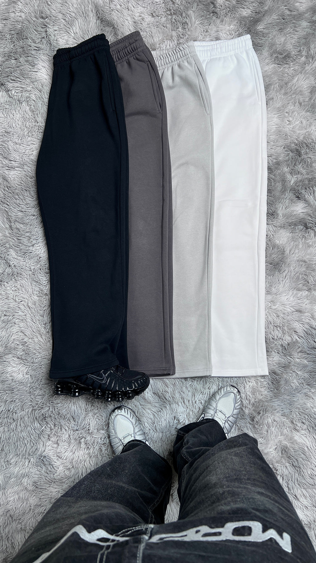 TASSI BAGGY JOGGER BLACK