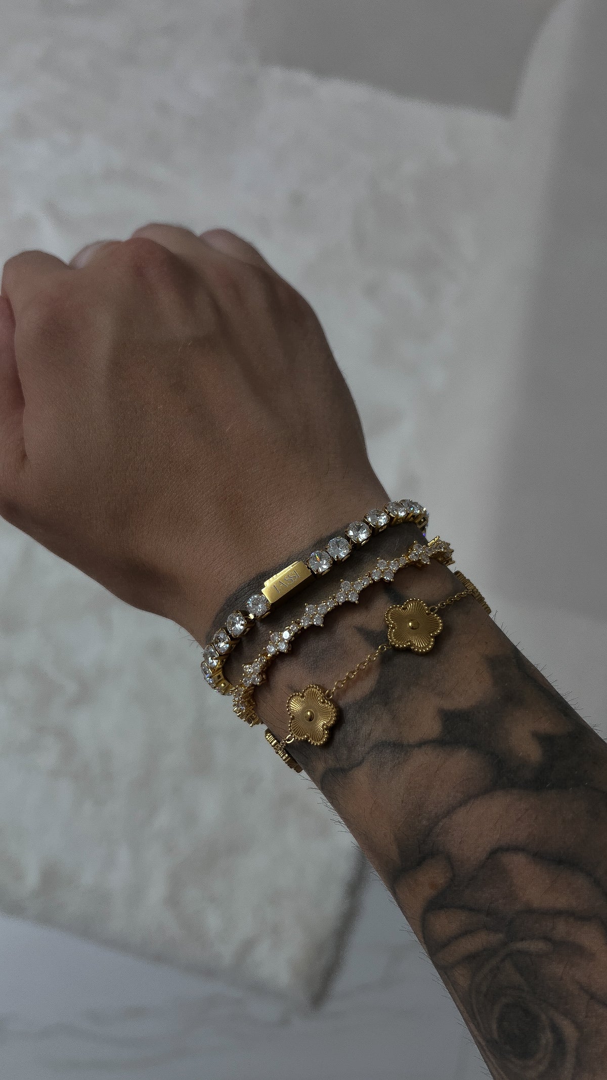 TASSI TENNIS BRACELET GOLD