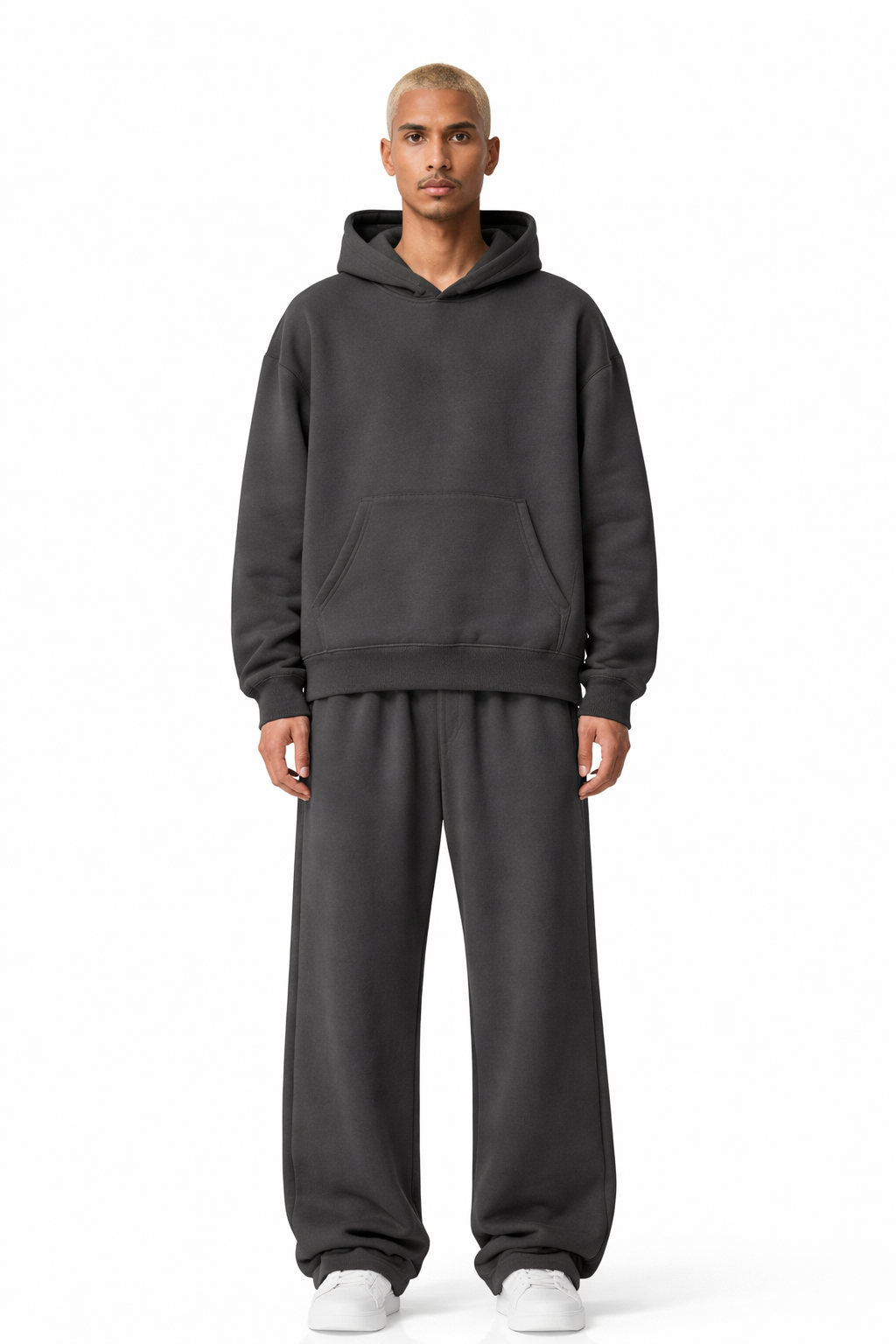 TASSI BAGGY HOODIE MAGNET