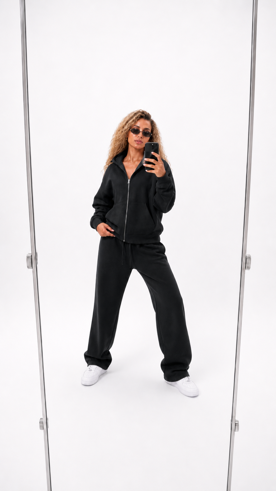 TASSI BAGGY JOGGER BLACK