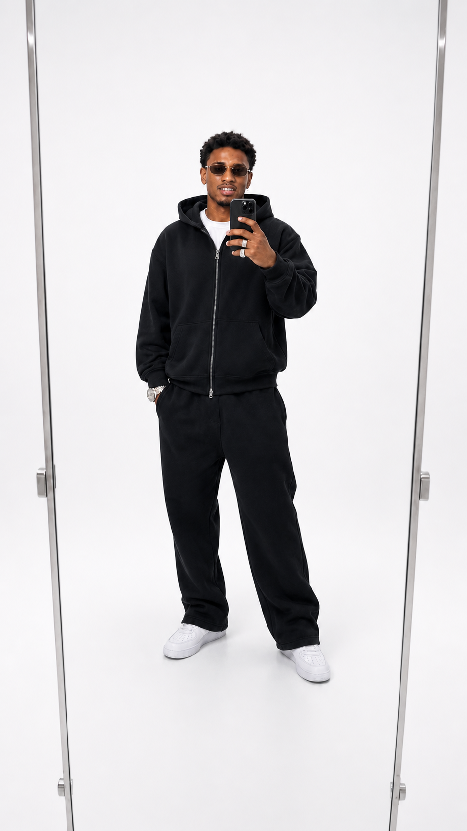 TASSI BAGGY JOGGER BLACK
